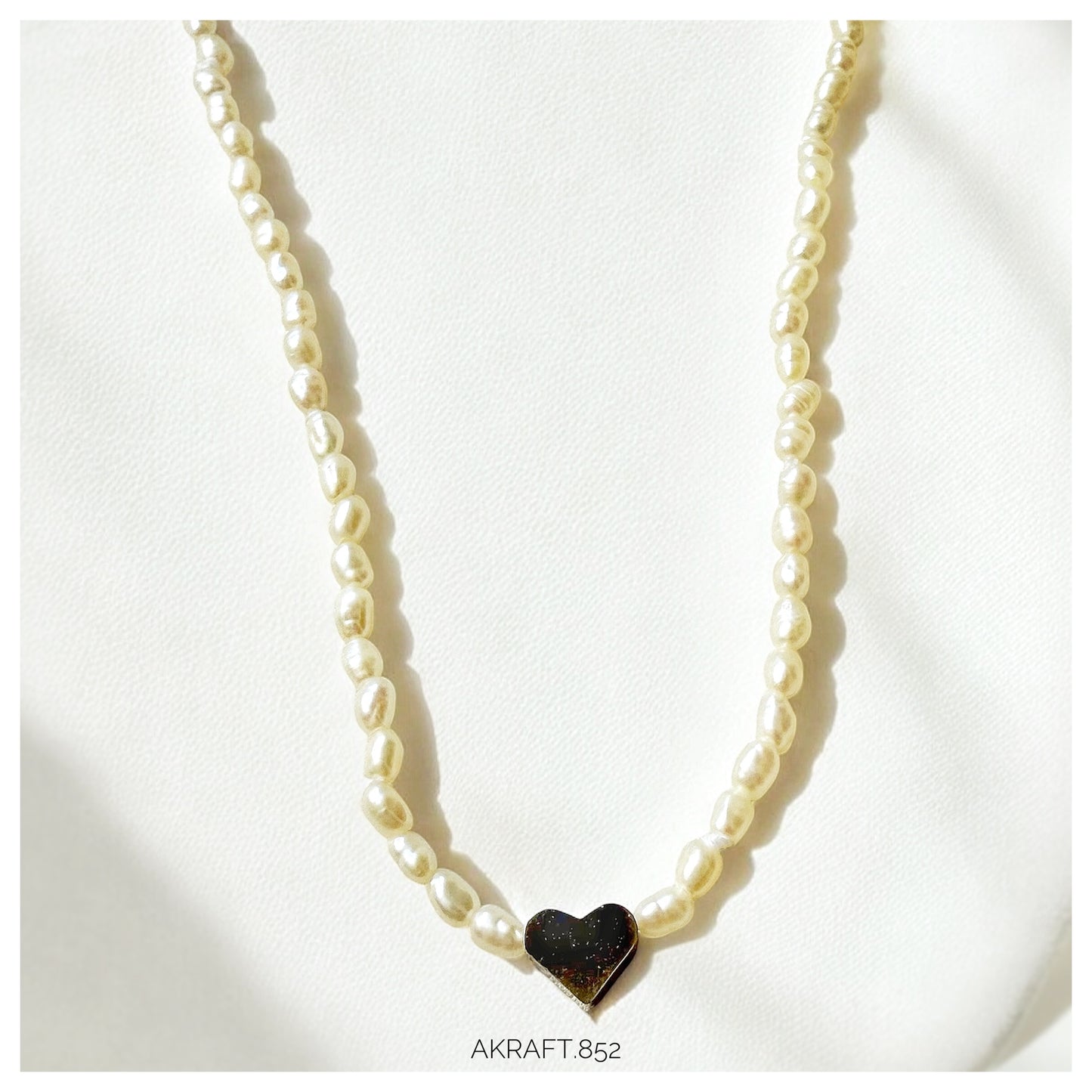 Delicate Freshwater Rice Pearl Heart Choker