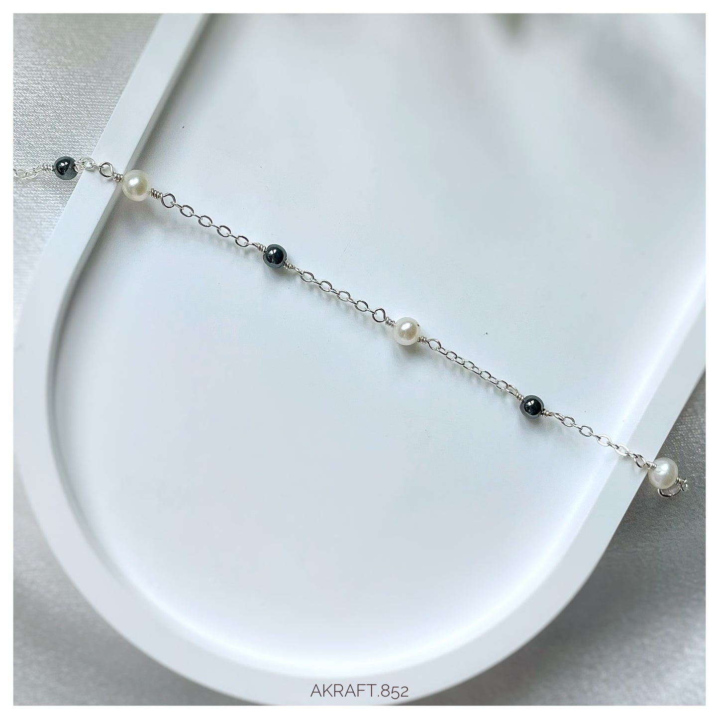 SIMPLE -Black Spinel Pearl Bracelet