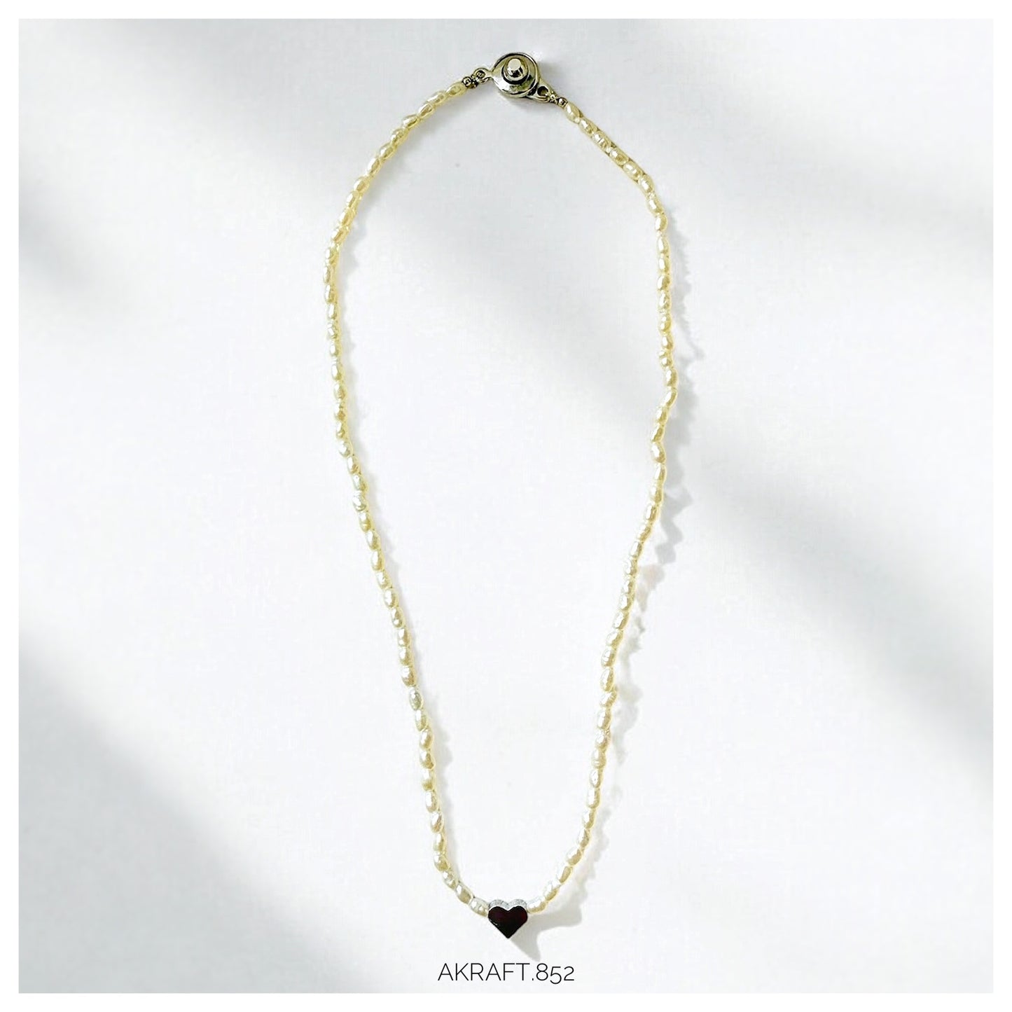 Delicate Freshwater Rice Pearl Heart Choker