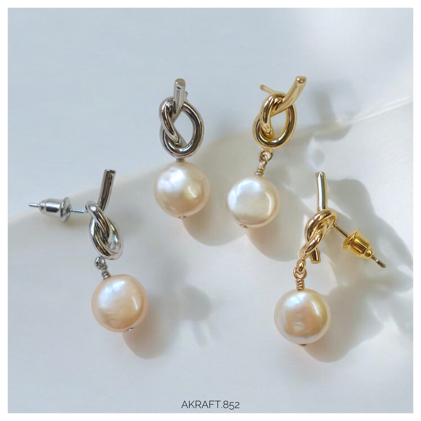 Baroque Pearl Small Knot Earrings