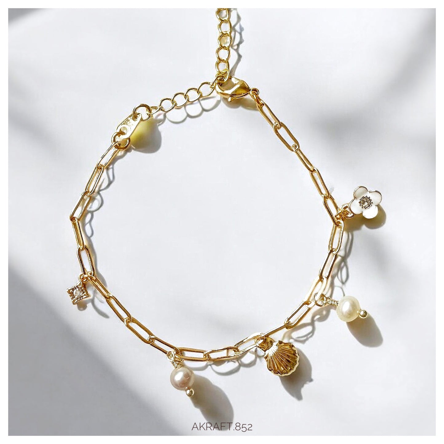 14K Twinkling Pearl Bracelet