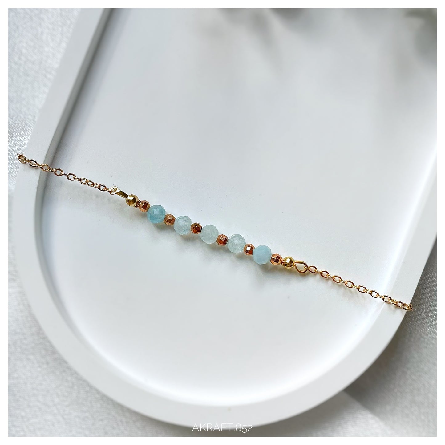 LITTLE－Aquamarine String Bracelet